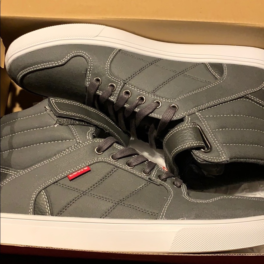 Men’s Levi’s High Tops (Oakley Core Charcoal)